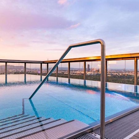 Mca Triiiple I Rooftop Pool I Free Parking I Netflix ウィーン エクステリア 写真