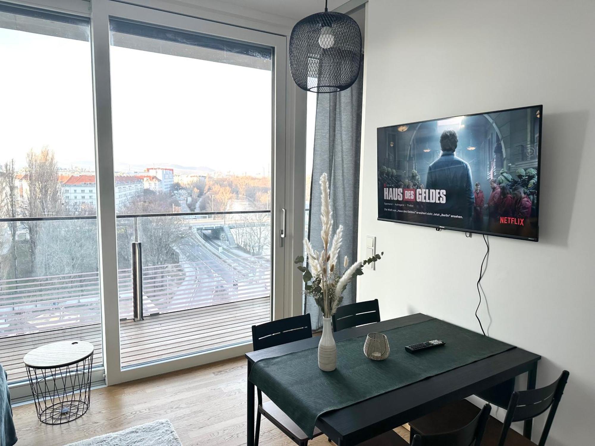 Mca Triiiple I Rooftop Pool I Free Parking I Netflix ウィーン エクステリア 写真